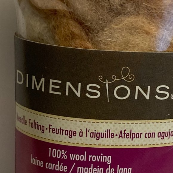 24 Dimensions FeltWorks 100% Wool Naturals Curly Roving 0.25oz Needle Felting - Picture 3 of 12